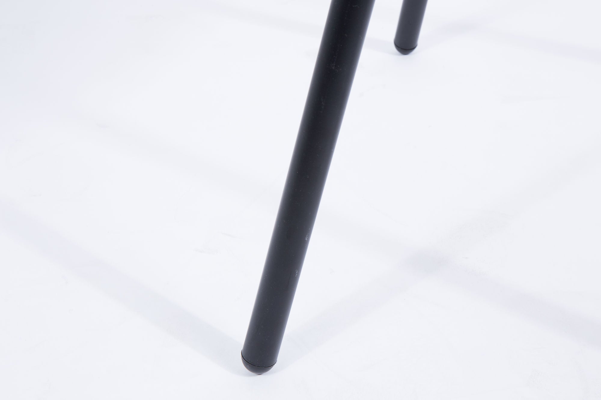 Zuiver Oak Tray Round Side Table